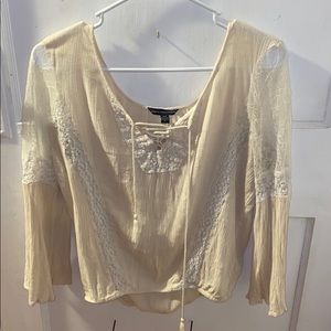white lace aeo long sleeve top